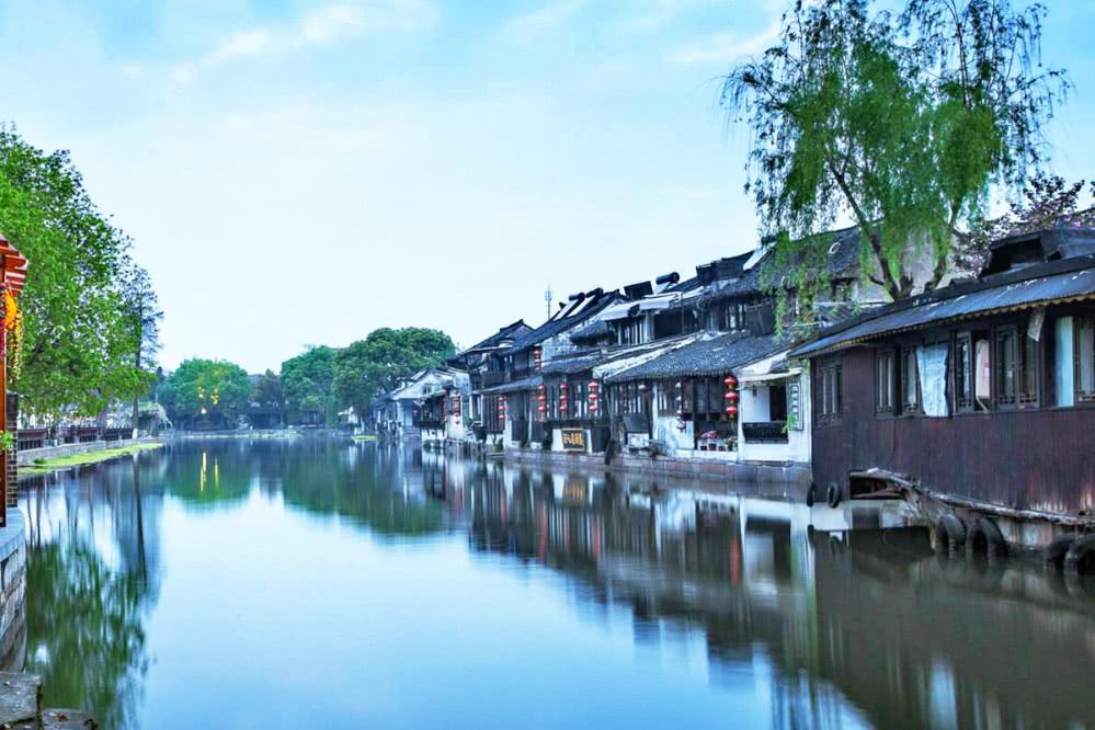 南明区委老干部局开展2024年第一次中心组理论学习研讨